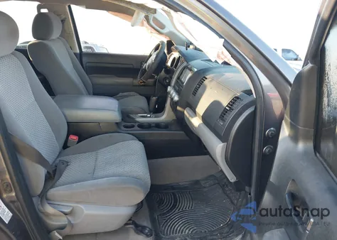 2011 Toyota Tundra Grade 4.6L V8 z USA, uszkodzony, nr VIN 5TFEM5F19BX023925